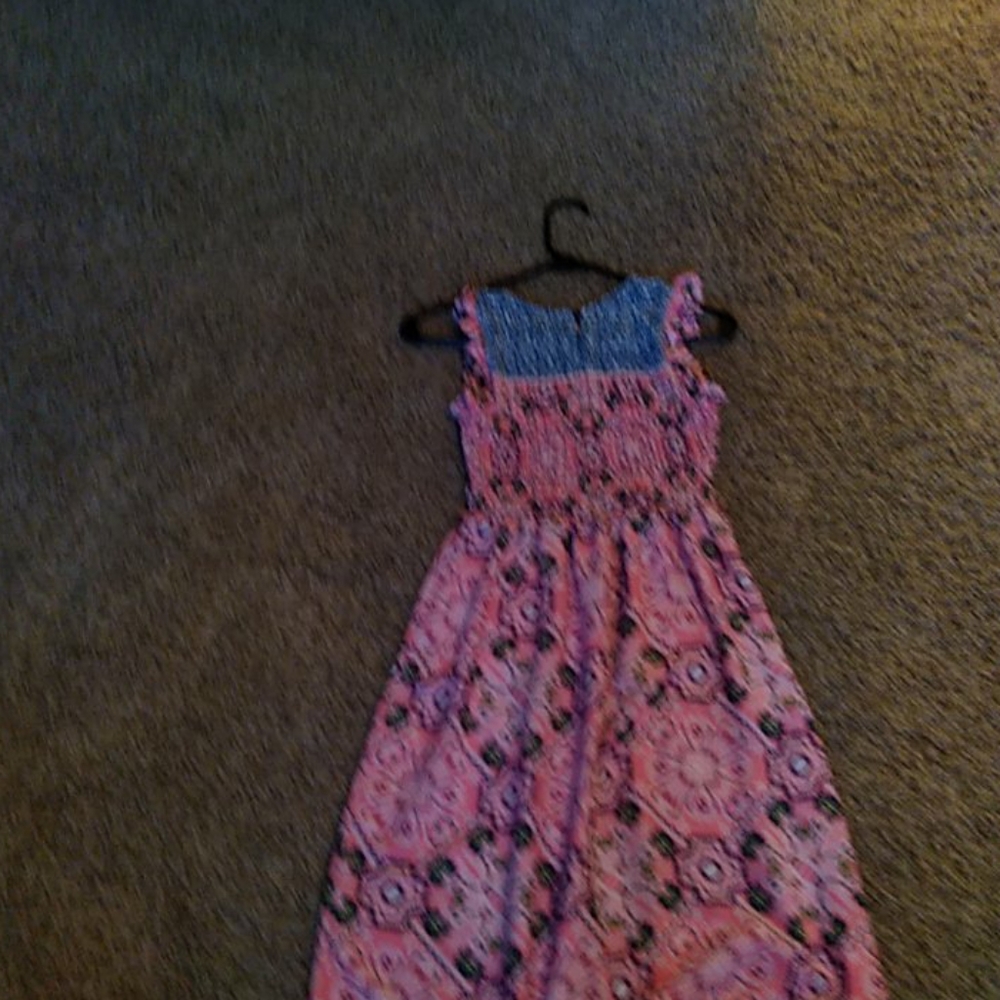Dress - Picture 2 of 5